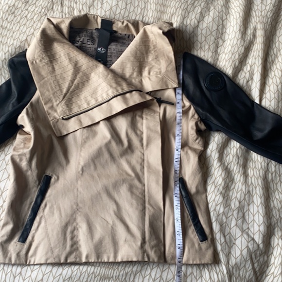 Rudsak Jane Beige Jacket with black sleeves - Picture 12 of 16
